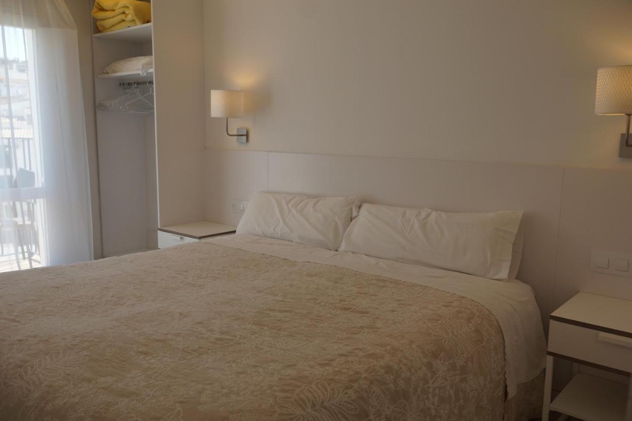Hostal Marina Cadaqués Dış mekan fotoğraf