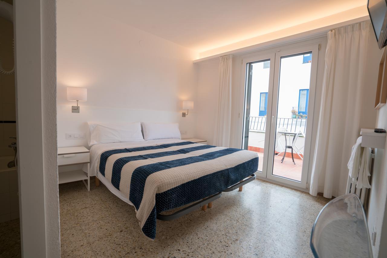 Hostal Marina Cadaqués Dış mekan fotoğraf